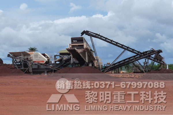 新疆喀什建筑垃圾處理現場2