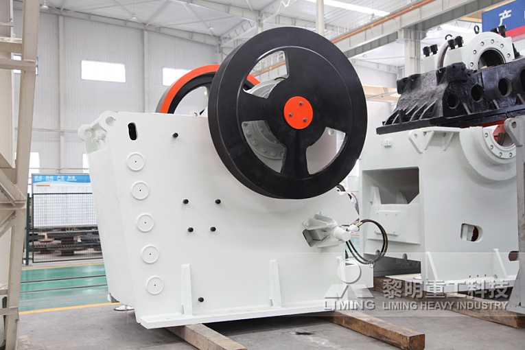 鄂式破碎機，<a href='/posuiji/' target='_blank'><u>碎石機</u></a>